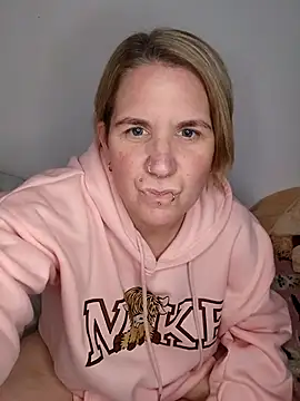 LaceyWestxx online show from November 30, 2025, 6:01 pm