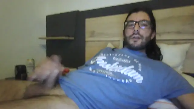 Snapshot of Arbneh69 chatting on October 15, 2025, 4:40 pm Arbneh69 online show from October 15, 2025, 4:40 pm