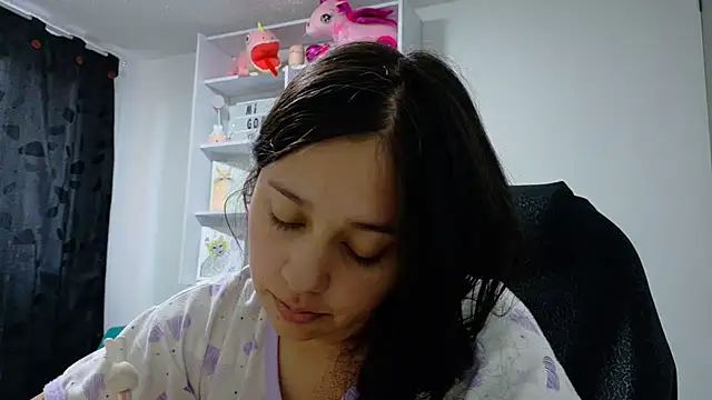 Snapshot of KOREN_JALAA chatting on April 9, 2026, 10:37 pm KOREN JALAA online show from April 9, 2026, 10:37 pm