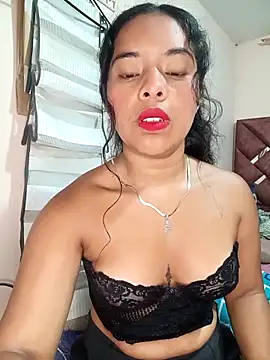 Snapshot of Amayavaldes chatting on February 24, 2026, 1:14 am Amayavaldes online show from February 24, 2026, 1:14 am