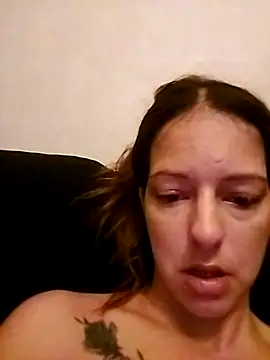 bouilleee online show from October 12, 2025, 9:14 pm