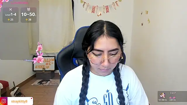 LoveLyy- online show from March 27, 2026, 3:45 pm