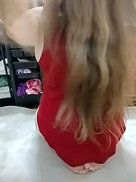 Snapshot of AugustRayn chatting on December 20, 2025, 3:13 am AugustRayn online show from December 20, 2025, 3:13 am