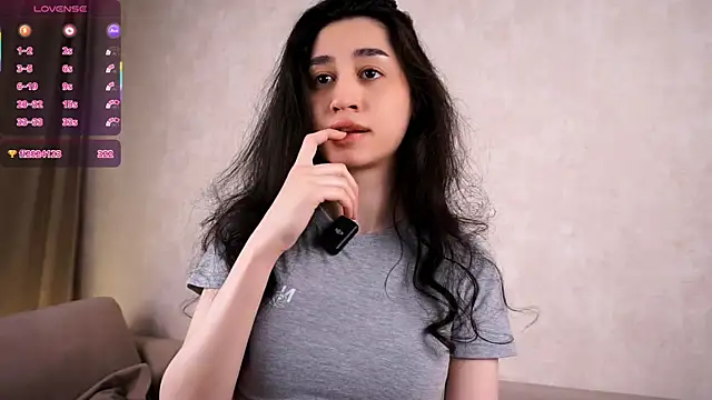 kayaangell online show from November 13, 2025, 3:27 am