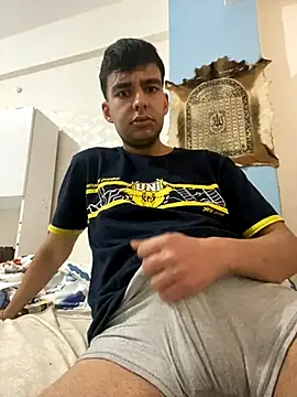 Snapshot of sertsikici20cm__ chatting on November 9, 2025, 8:23 am sertsikici20cm online show from November 9, 2025, 8:23 am