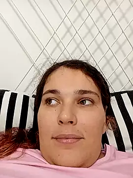 Snapshot of Beatrice1905 chatting on October 12, 2025, 8:19 pm Beatrice1905 online show from October 12, 2025, 8:19 pm