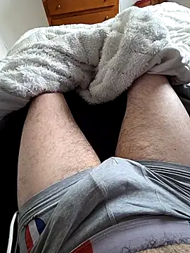 Snapshot of bi5050chaud chatting on December 5, 2025, 2:25 pm bi5050chaud online show from December 5, 2025, 2:25 pm