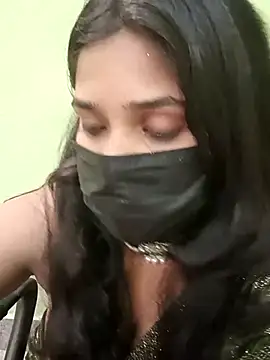 Snapshot of Beautiful_Eye chatting on November 23, 2025, 6:08 pm Beautiful Eye online show from November 23, 2025, 6:08 pm