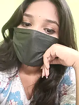 Snapshot of Beautiful_Eye chatting on December 3, 2025, 6:39 pm Beautiful Eye online show from December 3, 2025, 6:39 pm
