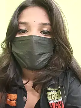 Snapshot of Beautiful_Eye chatting on December 4, 2025, 6:05 pm Beautiful Eye online show from December 4, 2025, 6:05 pm