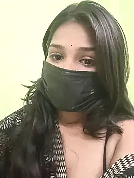 Snapshot of Beautiful_Eye chatting on December 14, 2025, 6:23 pm Beautiful Eye online show from December 14, 2025, 6:23 pm