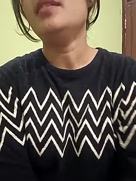 Snapshot of Beautiful_Eye chatting on December 18, 2025, 1:06 pm Beautiful Eye online show from December 18, 2025, 1:06 pm