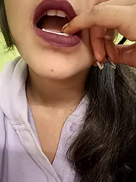 Snapshot of Beautiful_Eye chatting on January 16, 2026, 5:17 pm Beautiful Eye online show from January 16, 2026, 5:17 pm