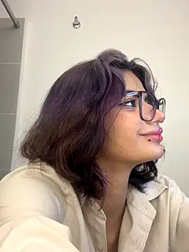 Snapshot of sukulaurens chatting on October 9, 2025, 7:34 pm sukulaurens online show from October 9, 2025, 7:34 pm