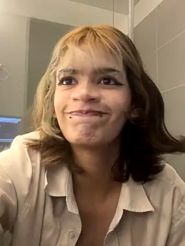 sukulaurens online show from November 4, 2025, 3:27 am