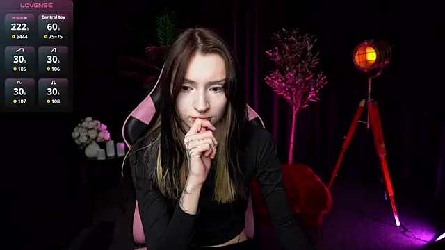 Snapshot of Trix_Void chatting on February 24, 2026, 11:08 am Trix Void online show from February 24, 2026, 11:08 am