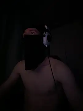 suicdemask online show from November 18, 2025, 9:52 pm