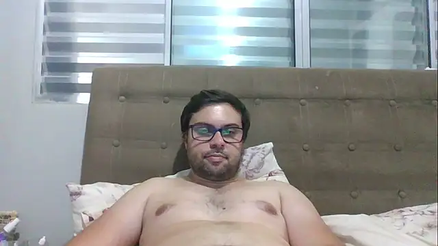 Snapshot of CasalManeiro25 chatting on October 21, 2025, 11:38 pm CasalManeiro25 online show from October 21, 2025, 11:38 pm