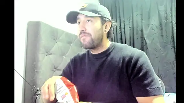 coolfriki online show from December 18, 2025, 1:33 am