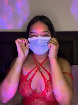 Snapshot of lina_ae chatting on January 15, 2026, 8:34 pm lina ae online show from January 15, 2026, 8:34 pm