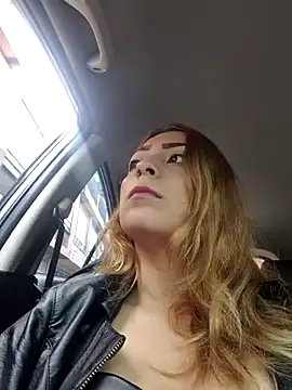 miaaeuphoriaa online show from November 4, 2025, 7:24 pm