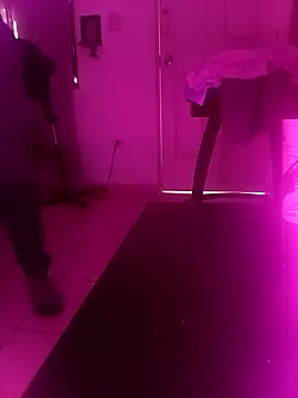 Snapshot of MRDXXX12 chatting on November 2, 2025, 5:37 pm MRDXXX12 online show from November 2, 2025, 5:37 pm