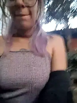 Abby 2-1 online show from November 26, 2025, 10:33 pm