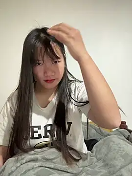 TrangNemo online show from November 20, 2025, 12:11 am