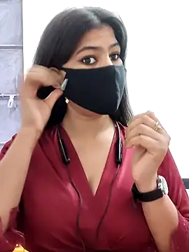 Miya sistar online show from March 15, 2026, 11:49 am