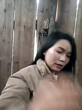 Snapshot of kun-love chatting on February 3, 2026, 2:21 am kun-love online show from February 3, 2026, 2:21 am