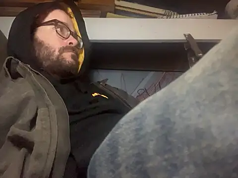 LumpaCoal online show from March 12, 2026, 6:41 am