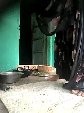 Hot eras36 online show from January 18, 2026, 5:44 am