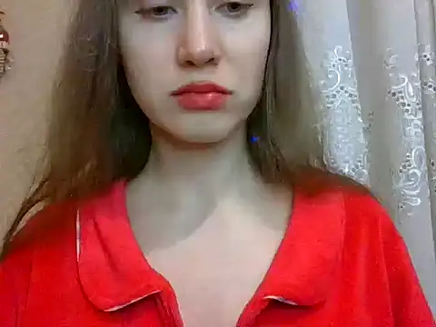 Snapshot of Lynirina chatting on February 19, 2026, 1:01 am Lynirina online show from February 19, 2026, 1:01 am