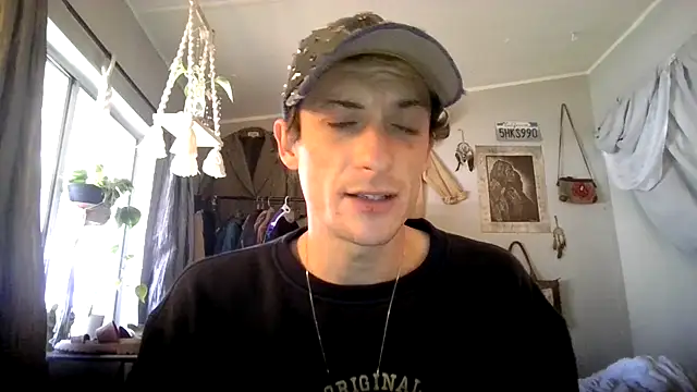 Snapshot of Dubbsssss chatting on March 12, 2026, 6:36 pm Dubbsssss online show from March 12, 2026, 6:36 pm