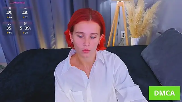 FoxxLina online show from October 11, 2025, 3:10 pm