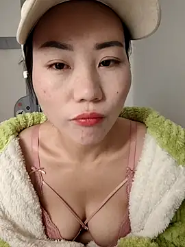 nini10052025 online show from January 12, 2026, 1:55 am