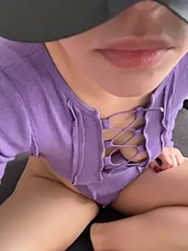 Snapshot of Teengirlmiaa chatting on March 30, 2026, 11:55 am Teengirlmiaa online show from March 30, 2026, 11:55 am