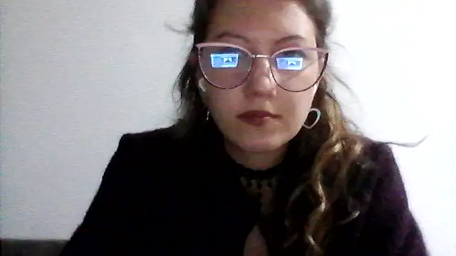 Snapshot of Karivane chatting on March 2, 2026, 6:48 pm Karivane online show from March 2, 2026, 6:48 pm