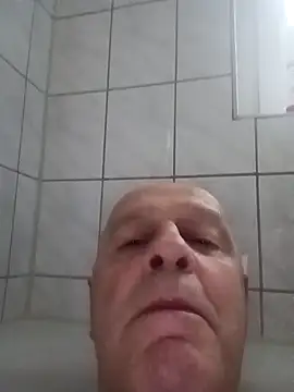 Snapshot of rudy-kralik chatting on November 25, 2025, 2:39 pm rudy-kralik online show from November 25, 2025, 2:39 pm