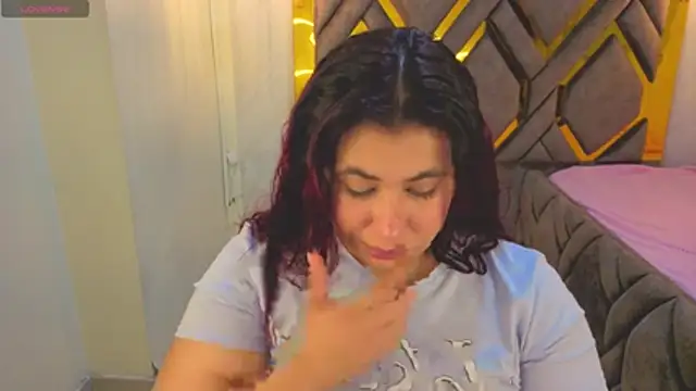 Snapshot of Addyy_02 chatting on January 16, 2026, 1:53 am Addyy 02 online show from January 16, 2026, 1:53 am