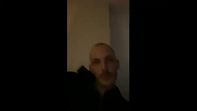 MolleDolle online show from April 13, 2026, 5:51 pm