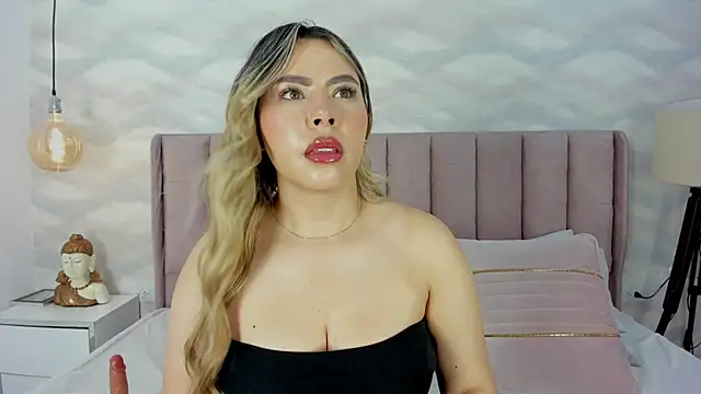 Snapshot of Katya_blonde chatting on October 11, 2025, 12:26 pm Katya blonde online show from October 11, 2025, 12:26 pm