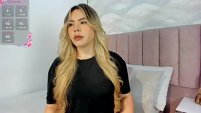 Snapshot of Katya_blonde chatting on October 22, 2025, 12:27 pm Katya blonde online show from October 22, 2025, 12:27 pm