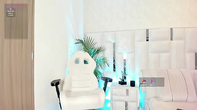 Snapshot of Katya_blonde chatting on October 28, 2025, 12:09 pm Katya blonde online show from October 28, 2025, 12:09 pm