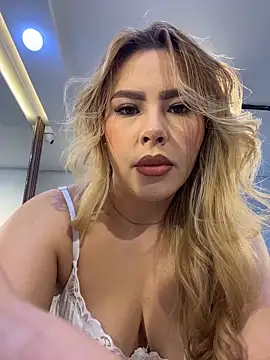 Snapshot of Katya_blonde chatting on February 16, 2026, 8:38 pm Katya blonde online show from February 16, 2026, 8:38 pm