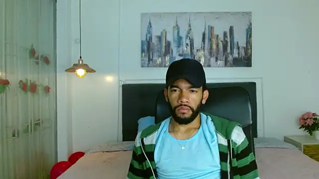 andresnoir  online show from December 16, 2025, 1:38 pm