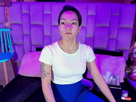 Gisell Squirt  online show from December 15, 2025, 12:09 pm