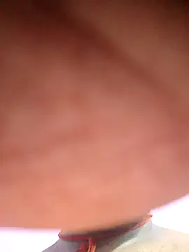 Snapshot of Y0ur_Slave chatting on October 7, 2025, 5:48 am Y0ur Slave online show from October 7, 2025, 5:48 am