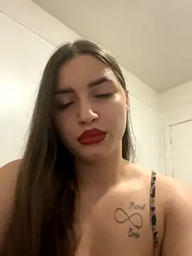 Snapshot of mayrabbby chatting on October 9, 2025, 7:34 pm mayrabbby online show from October 9, 2025, 7:34 pm