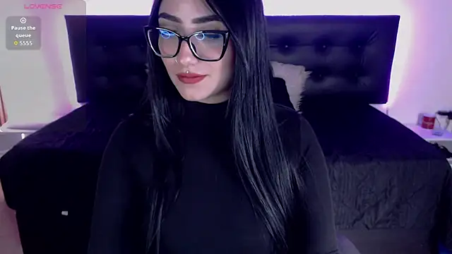 SeleneMore online show from March 25, 2026, 7:53 pm